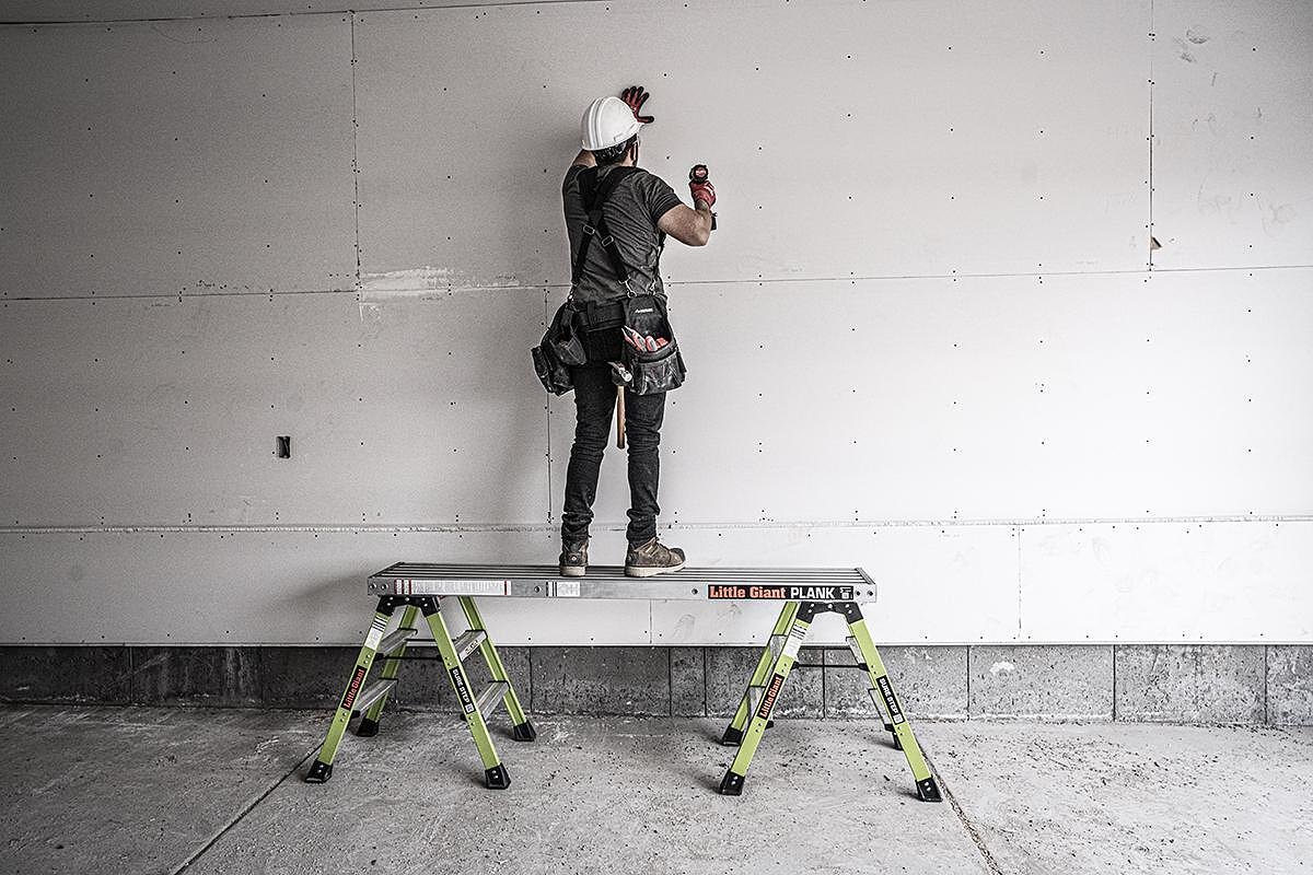 Sure Step™ -fiberglass step stool